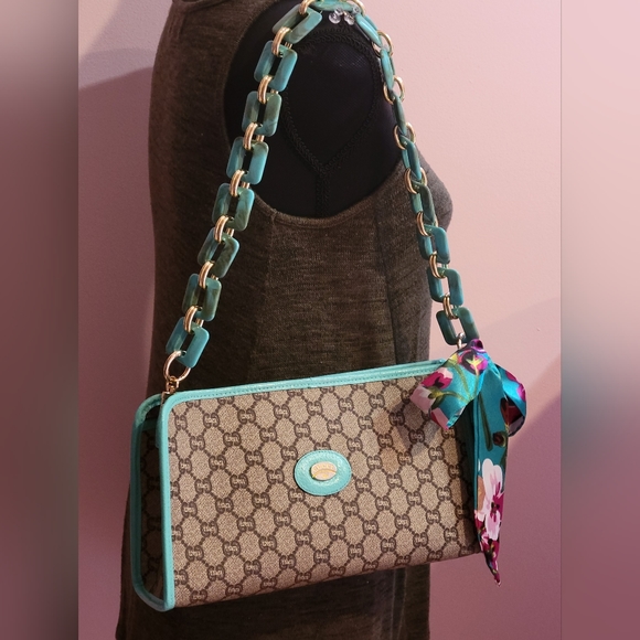 Gucci Beige and Teal Shoulder Bag - Picture 1 of 17